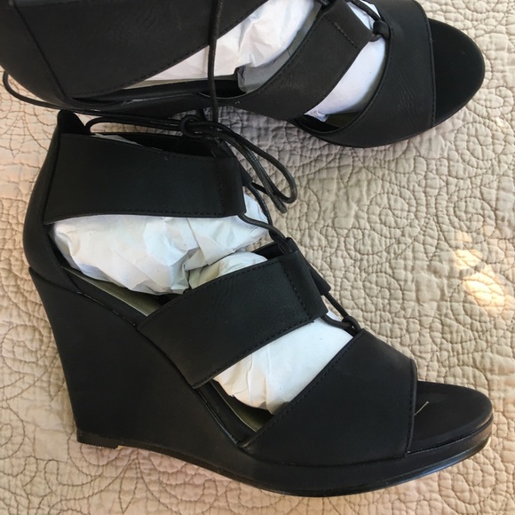 Michael Antonio Andra Lace Wedge Sandals - Picture 2 of 7